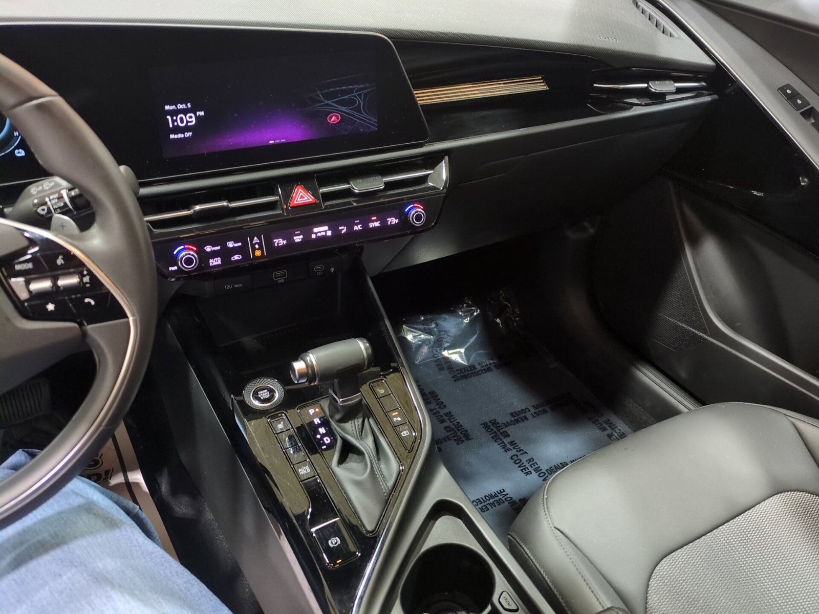 Certified 2024 Kia Niro EX FWD image 24