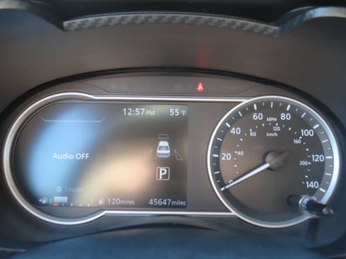 Used 2024 Nissan Versa SR FWD image 47