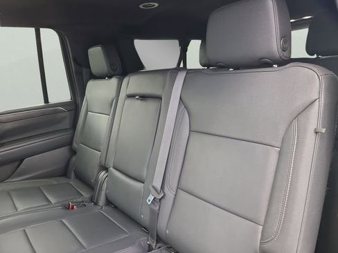 Used 2024 Chevrolet Suburban LT AWD/4WD image 7