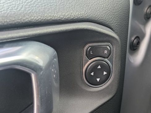 Used 2024 Jeep Wrangler Unlimited Sahara AWD/4WD image 21