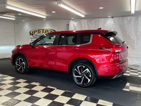 Used 2022 Mitsubishi Outlander ES AWD/4WD image 6