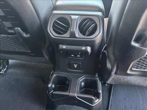 Used 2022 Jeep Gladiator Mojave w/ Cold Weather Group image 20