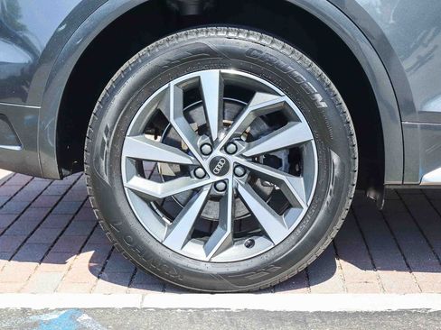 Certified 2023 Audi Q5 2.0T Premium Plus w/ Premium Plus Package AWD/4WD image 9