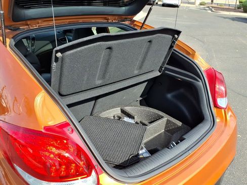 Used 2014 Hyundai Veloster Turbo w/ Turbo Technology Package 04 image 11