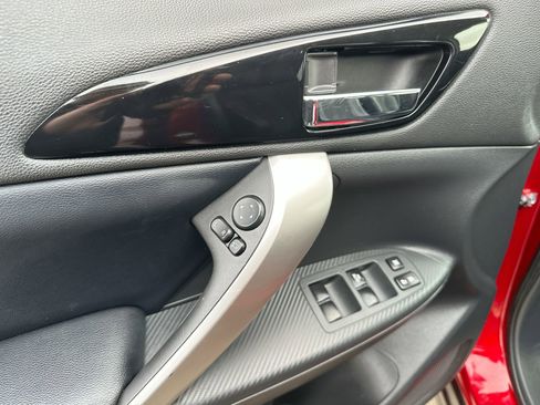 Used 2024 Mitsubishi Eclipse Cross SE image 13