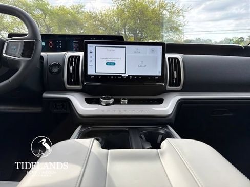 New 2026 Ford Expedition Max Active RWD image 19