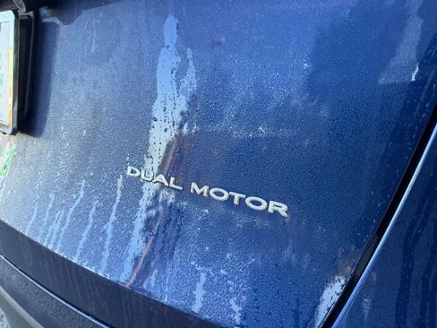 Used 2023 Tesla Model Y Long Range image 9