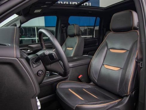 Used 2022 GMC Yukon XL AT4 w/ Max Trailering Package image 8