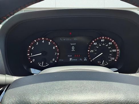 New 2025 Nissan Frontier PRO-4X image 15