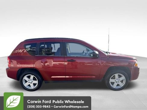 Used 2007 Jeep Compass Sport FWD image 4