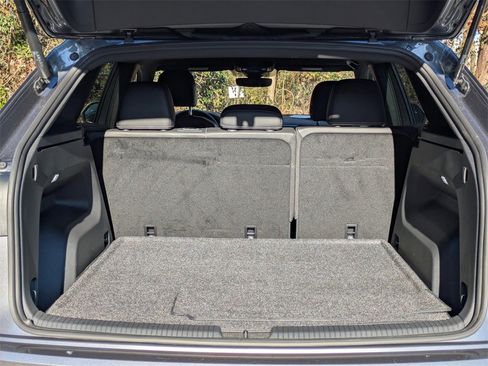 Used 2024 Volkswagen Atlas Cross Sport SE image 13