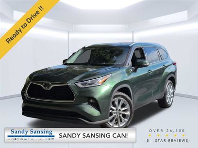 Used 2023 Toyota Highlander Limited