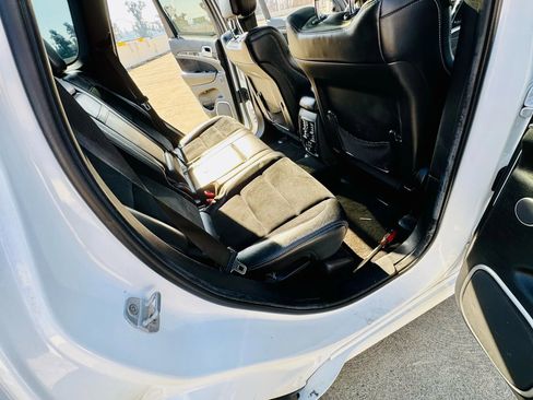 Used 2014 Jeep Grand Cherokee SRT8 w/ Luxury Group II image 25