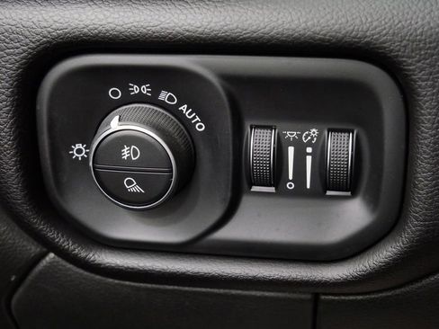 Used 2023 RAM 3500 Laramie AWD/4WD image 26