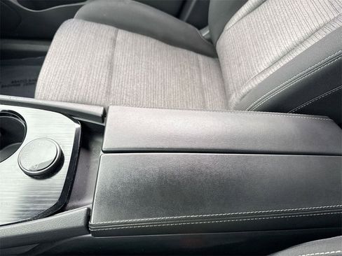 Used 2022 Nissan Rogue SV image 20