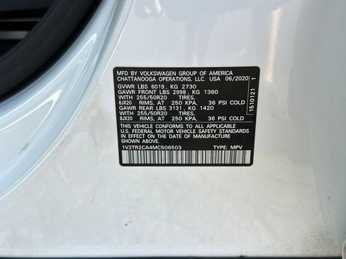Used 2021 Volkswagen Atlas SEL Premium AWD/4WD image 25