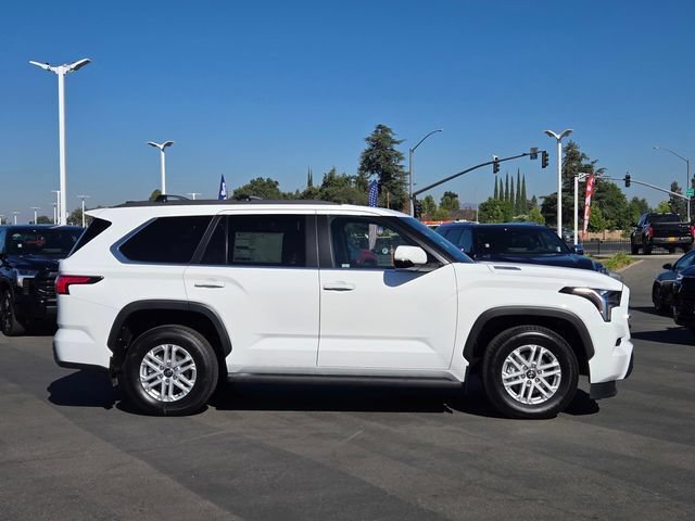 New 2026 Toyota Sequoia SR5 w/ SR5 Premium Package AWD/4WD image 4
