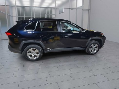 Certified 2024 Toyota RAV4 LE AWD/4WD image 9