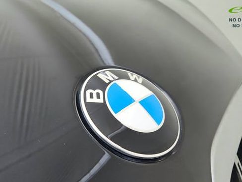 Used 2025 BMW X7 xDrive40i w/ Premium Package AWD/4WD image 29