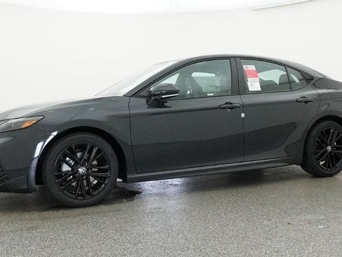 New 2026 Toyota Camry SE FWD image 28