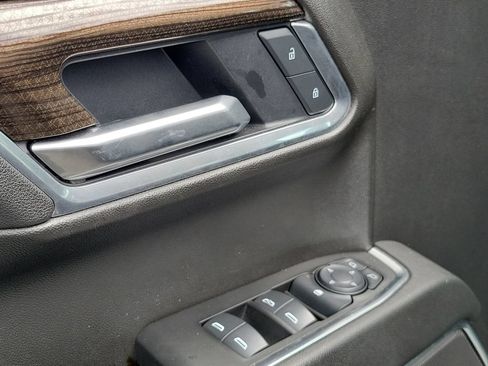 Used 2025 Chevrolet Silverado 1500 LT RWD image 24
