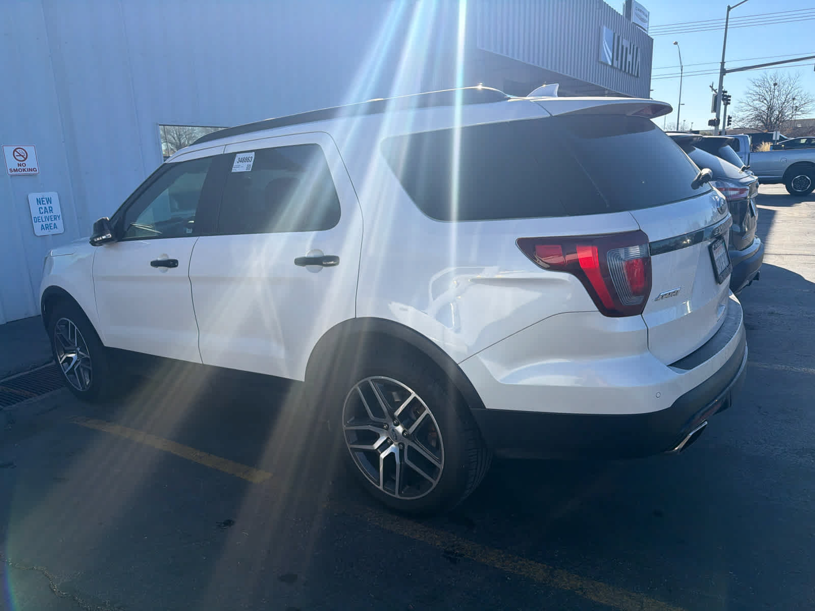 Used 2017 Ford Explorer Sport AWD/4WD image 5