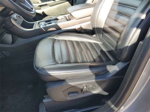 Used 2024 Ford Edge SEL image 21