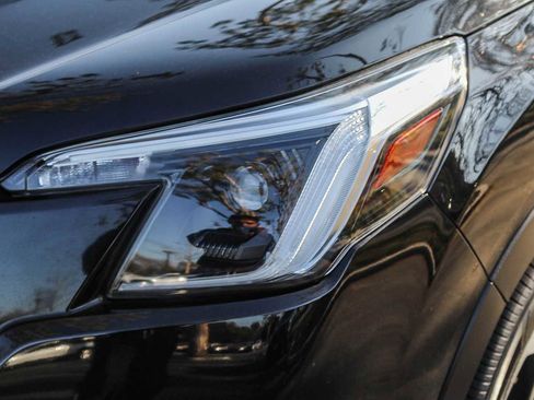 Used 2023 Subaru Forester Touring image 8