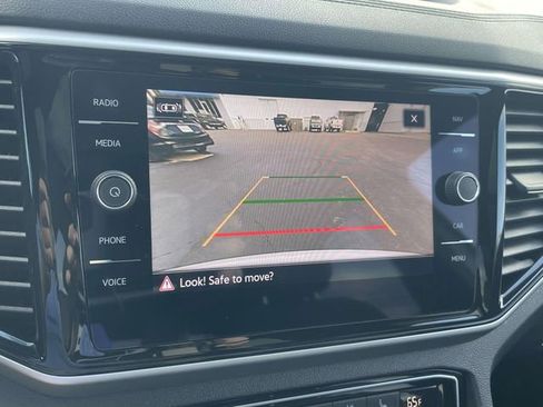 Used 2023 Volkswagen Atlas Cross Sport SEL Premium R-Line image 22