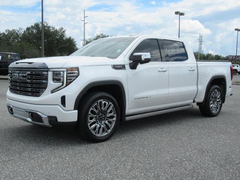 Used 2024 GMC Sierra 1500 Denali Ultimate AWD/4WD image 3