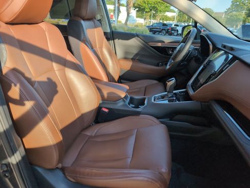 Used 2025 Subaru Outback Touring XT AWD/4WD image 33