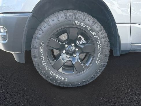 Used 2025 RAM 1500 Warlock AWD/4WD image 10
