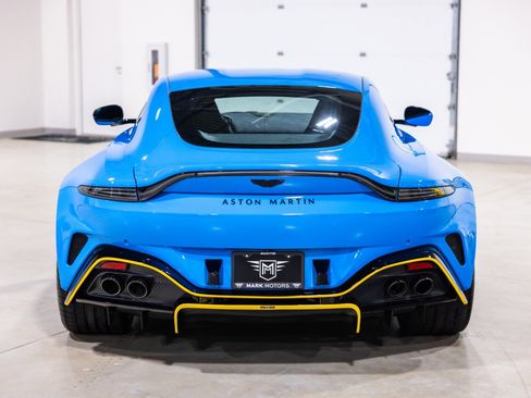 Used 2025 Aston Martin V8 Vantage Coupe image 8