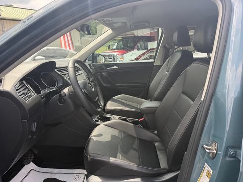 Used 2021 Volkswagen Tiguan SE FWD image 10