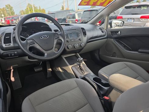 Used 2016 Kia Forte LX w/ LX Popular Plus Package FWD image 8