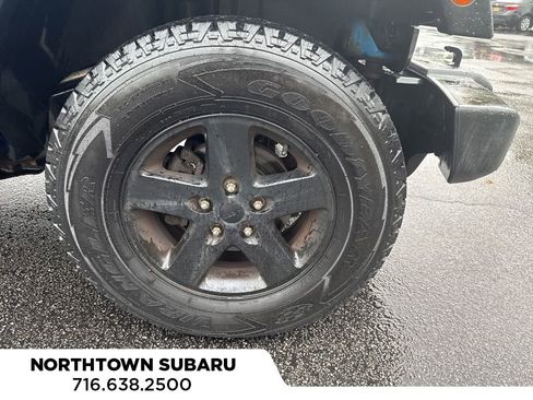 Used 2016 Jeep Wrangler Unlimited Sport image 10