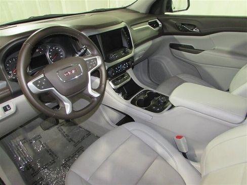 Used 2023 GMC Acadia SLT image 42