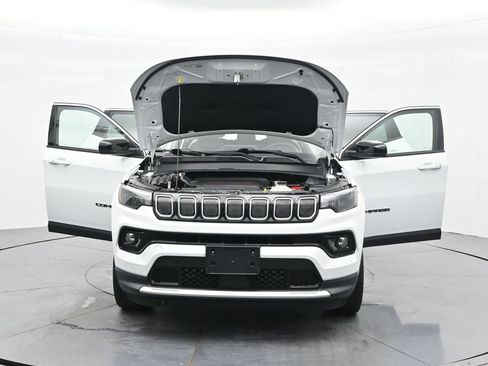 Used 2022 Jeep Compass Limited AWD/4WD image 39