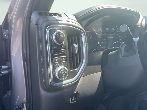 Used 2020 GMC Sierra 1500 AT4 w/ AT4 Premium Package AWD/4WD image 14
