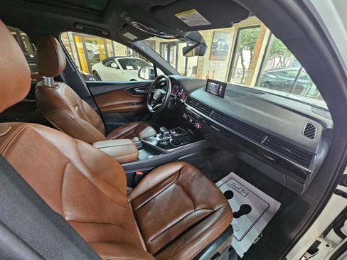 Used 2019 Audi Q7 3.0T Premium w/ Convenience Package image 11