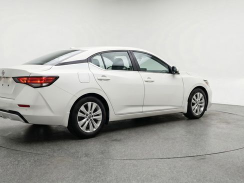 Used 2025 Nissan Sentra S FWD image 9