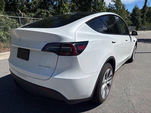 Used 2023 Tesla Model Y Long Range AWD/4WD image 5