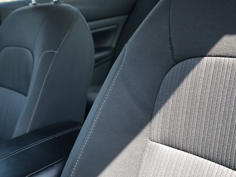 Used 2024 Nissan Altima 2.5 SV image 22