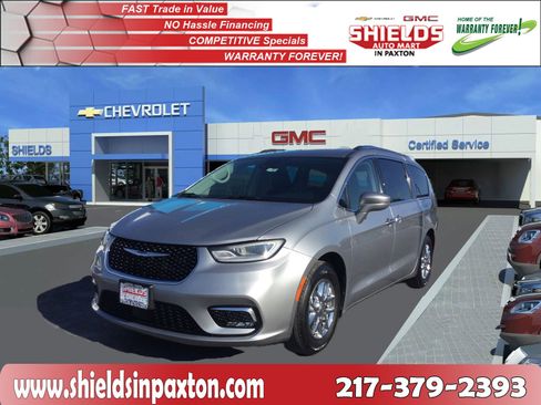 Used 2021 Chrysler Pacifica Touring-L image 1