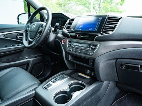 Used 2022 Honda Ridgeline RTL-E image 48