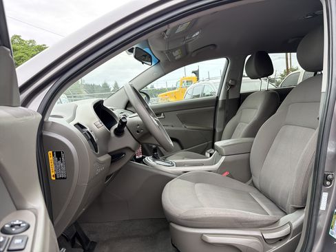 Used 2012 Kia Sportage LX AWD/4WD image 8