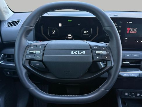 Used 2025 Kia K4 EX FWD image 28