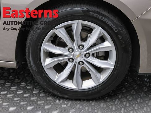 Used 2025 Chevrolet Malibu LT FWD image 31