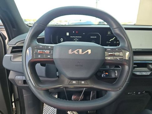 Used 2024 Kia EV9 GT-Line image 14