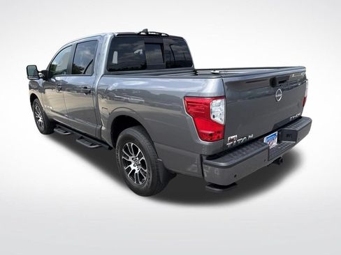 Used 2024 Nissan Titan SV w/ SV Convenience Package AWD/4WD image 4